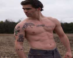 Like many other celebrities, Hamilton is also a tattoo lover and has engraved various tattoos on his hand and chest.